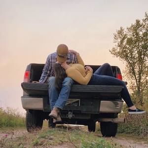 Meet your Posher, Sara